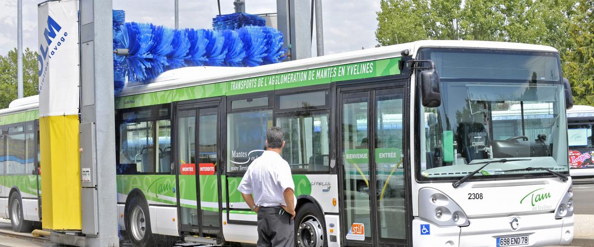 Un bus de Mantes-en-Yvelines en mobility