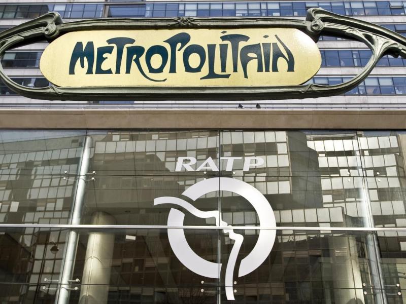 Entrée Guimard Maison de la RATP Paris